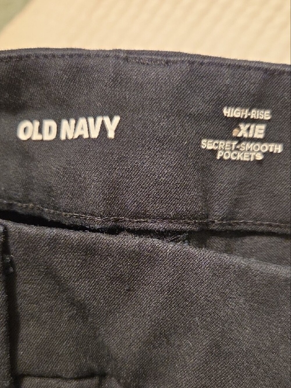 Old Navy Black Kids Sweatpants - Cozy Everyday Joggers - Picture 3 of 5